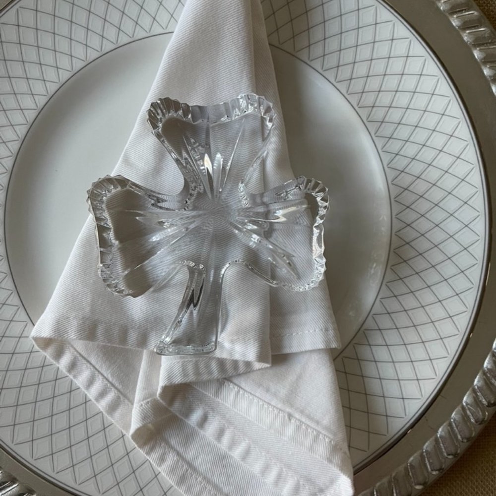 Waterford Crystal Collectible 3 Leaf Clover, Shamrock, Sculpture/Figur…